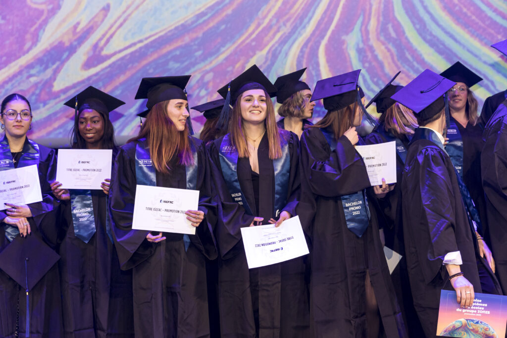 Cérémonie de remise de diplômes