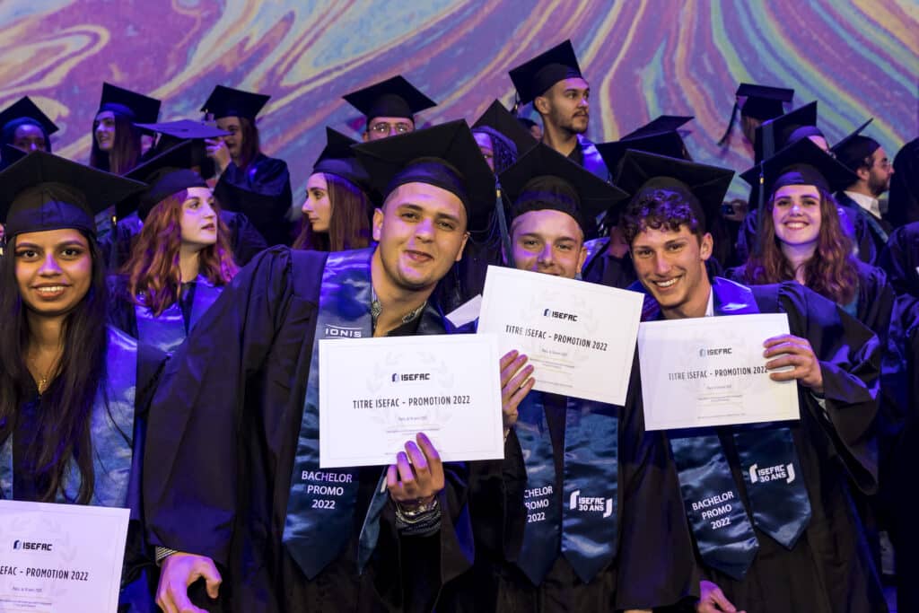 Cérémonie de remise de diplômes