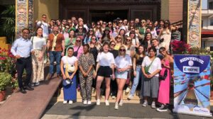 Photo de groupe du voyage d'études au Tibet